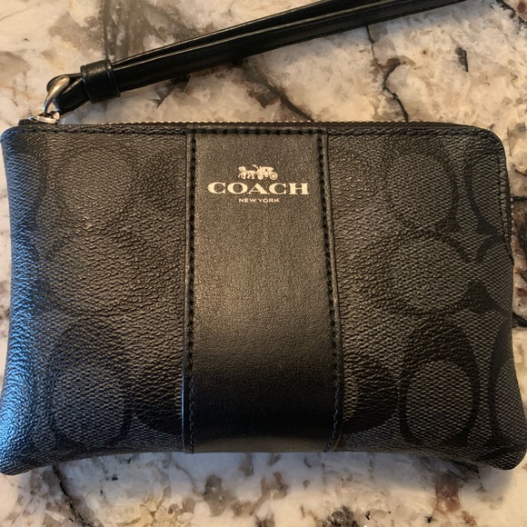 Like NEW Coach Wristlet, Black & Grey Coated Canvas - Picture 5 of 8